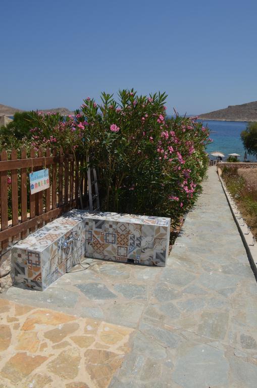 Villa Aristoteles Chalki Town Room photo